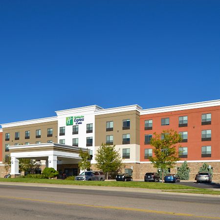 Holiday Inn Express & Suites Pueblo By Ihg Buitenkant foto
