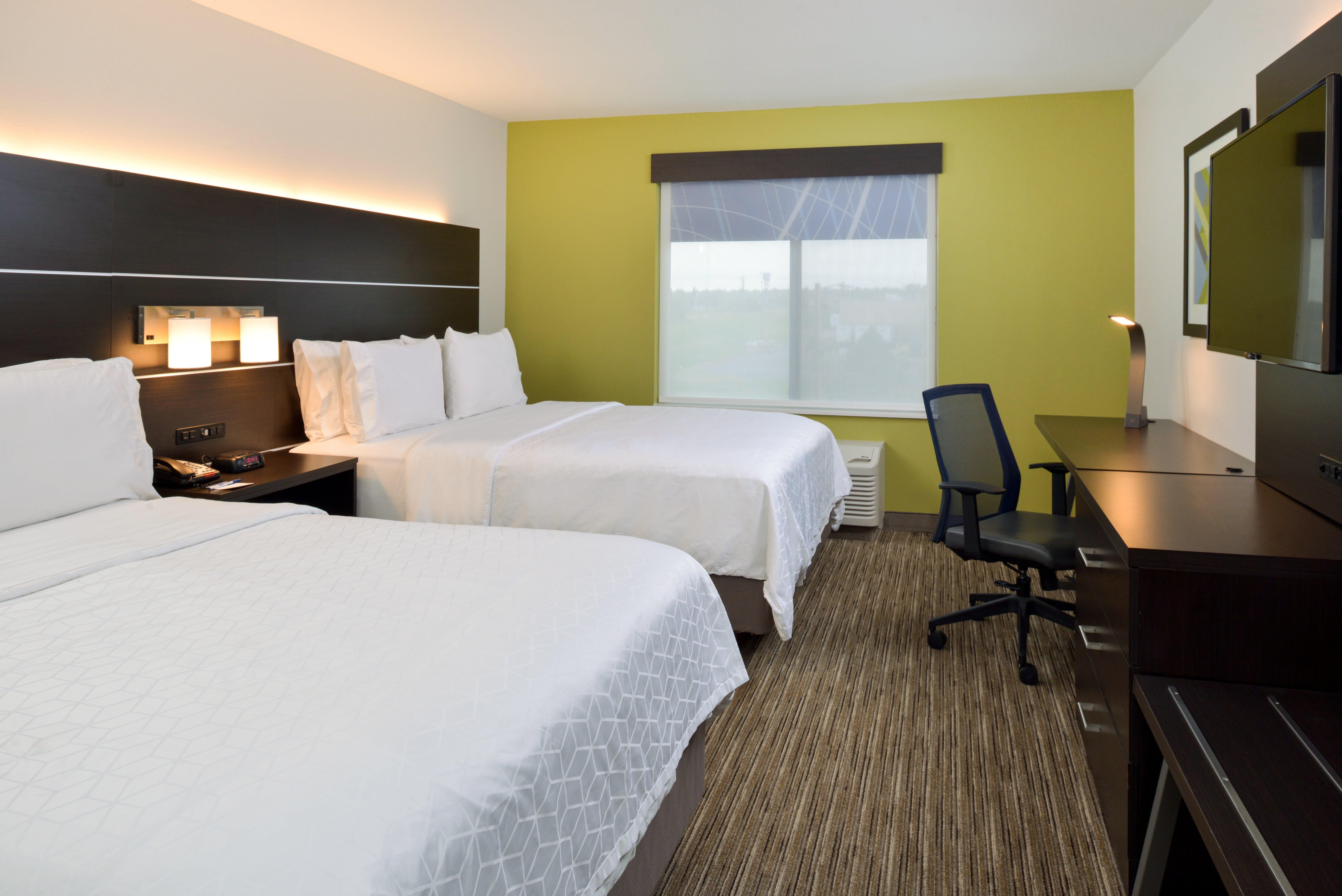 Holiday Inn Express & Suites Pueblo By Ihg Buitenkant foto