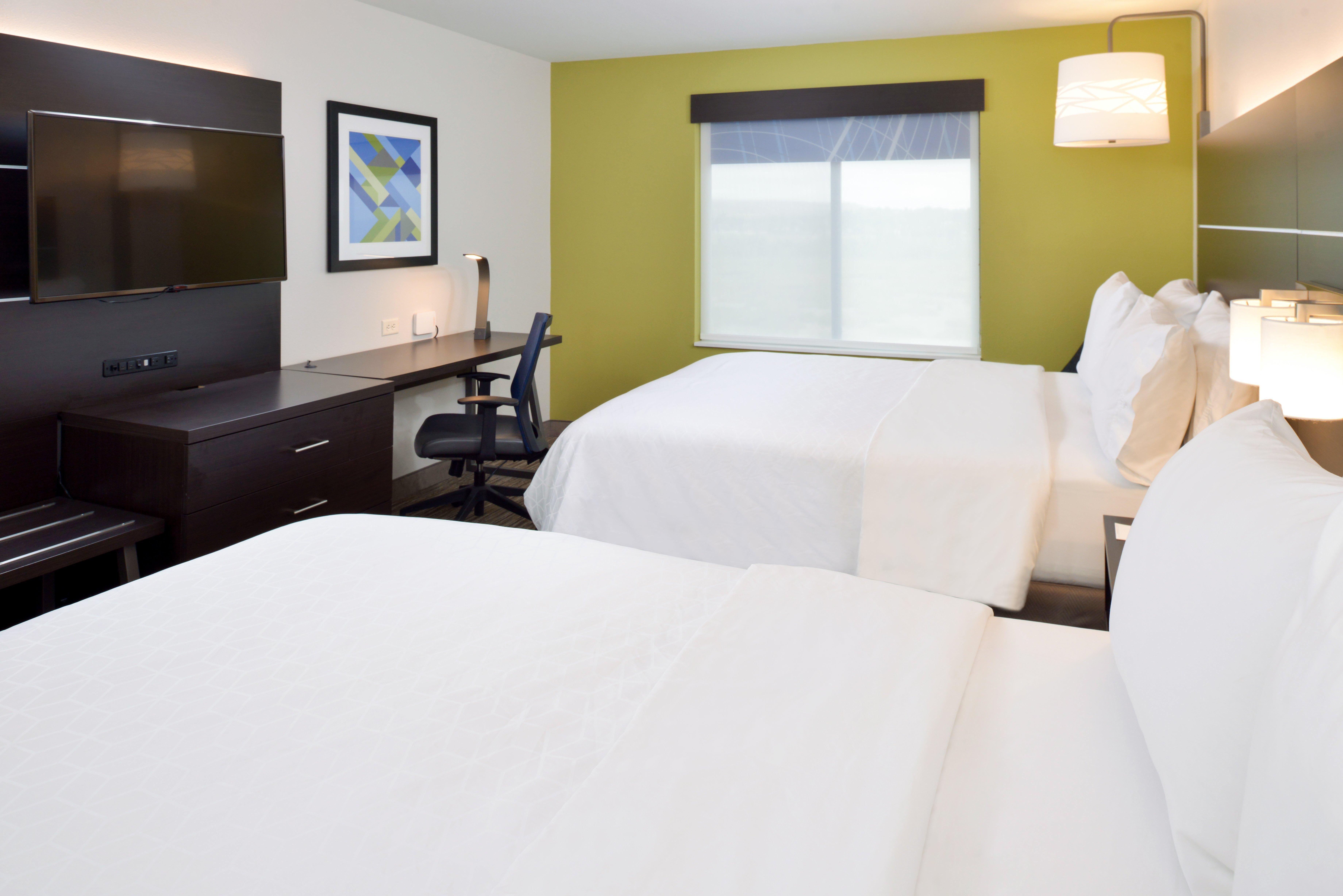Holiday Inn Express & Suites Pueblo By Ihg Buitenkant foto